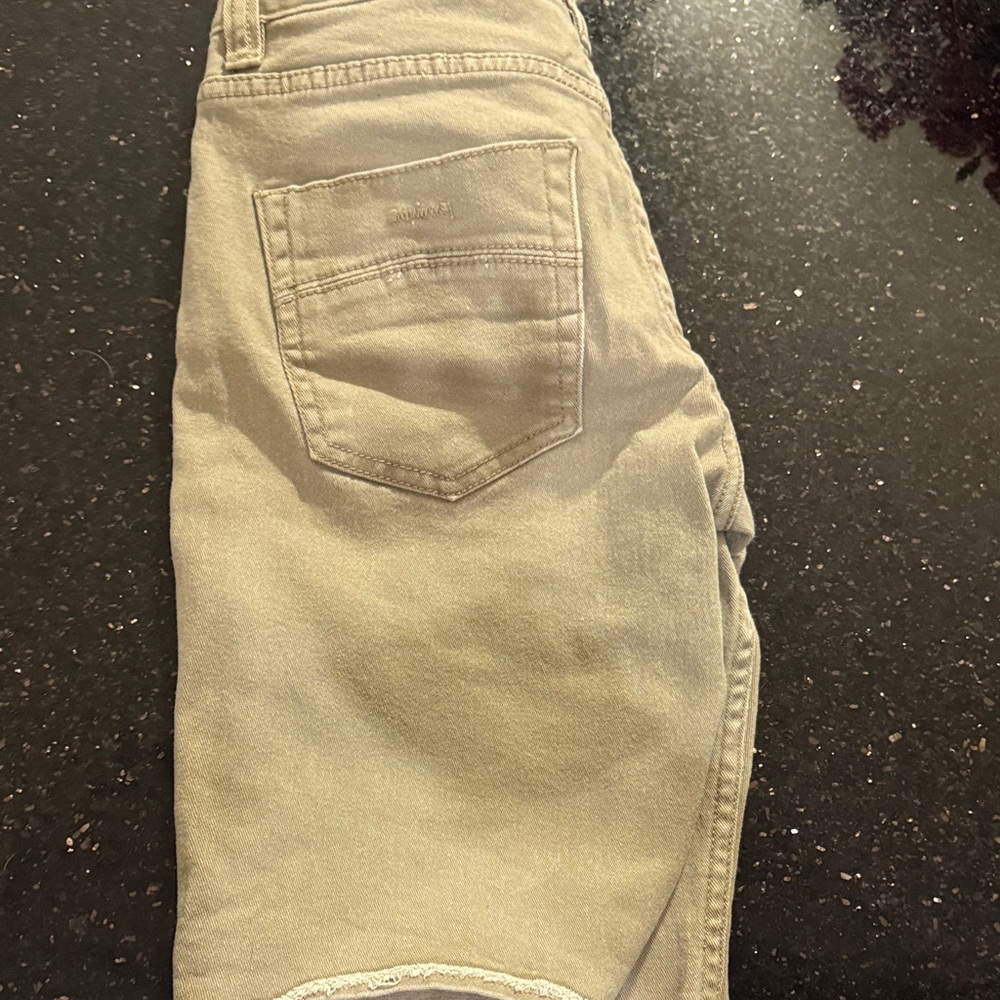 RSQ Men's Khaki Jean Shorts - Picture 3 of 5